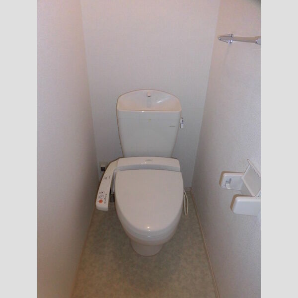 トイレ (A108　温水洗浄暖房便座)