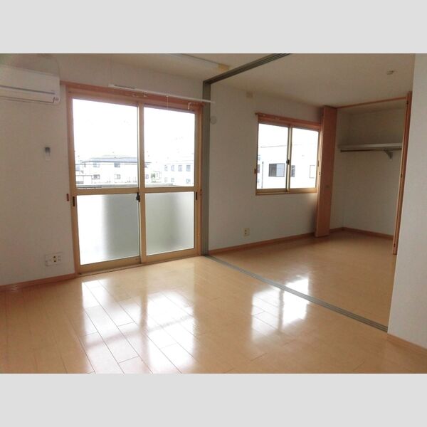 居室・リビング (203　LDK・洋室)