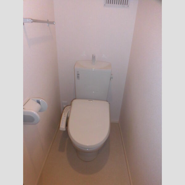 トイレ (205　温水洗浄暖房便座)