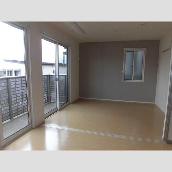 その他 (B205 南側洋室)