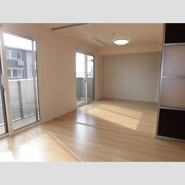 その他 (A202 南側洋室)