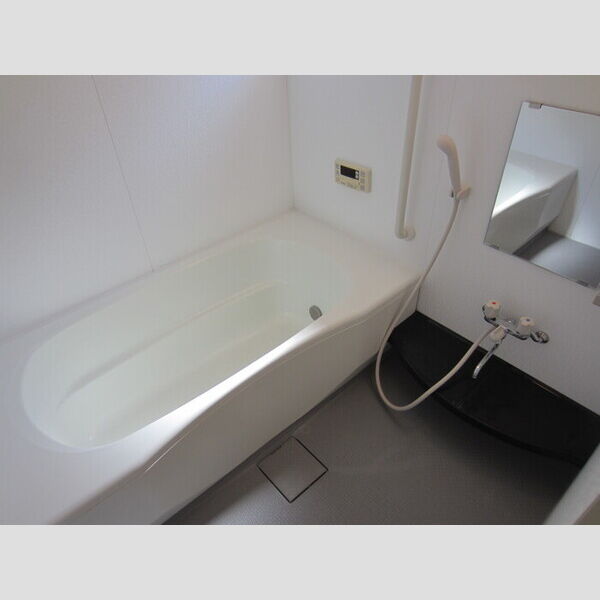 バス (102 バスルーム)