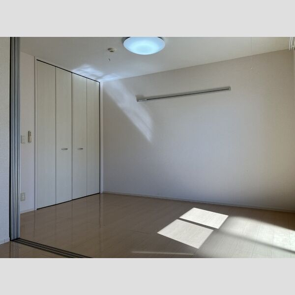 その他 (206　洋室)