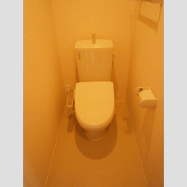 トイレ (106　温水洗浄暖房便座トイレ)