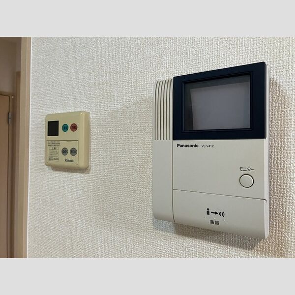 その他設備 (102　モニター付きインターホン)