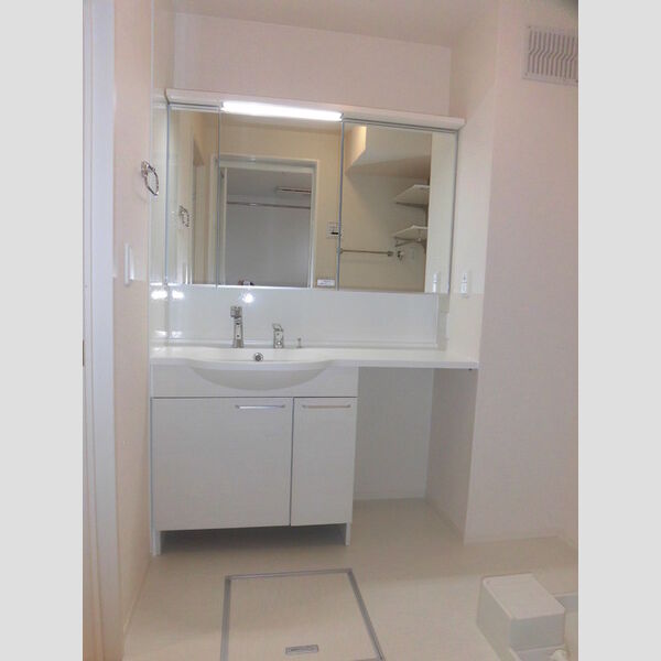 洗面所 (205　洗髪洗面化粧台)