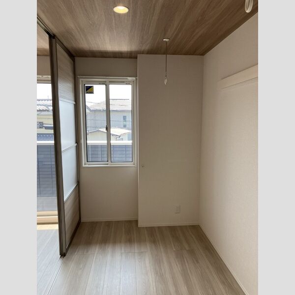 その他 (203　洋室)