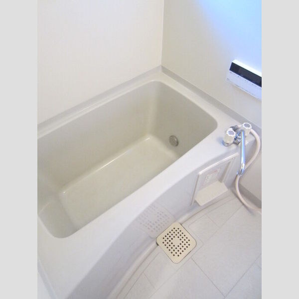 バス (201　バスルーム)