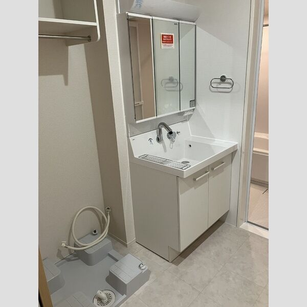 洗面所 (201 洗髪洗面化粧台 洗濯機置き場)