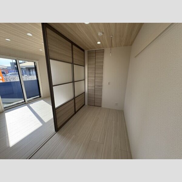 その他 (102　洋室)