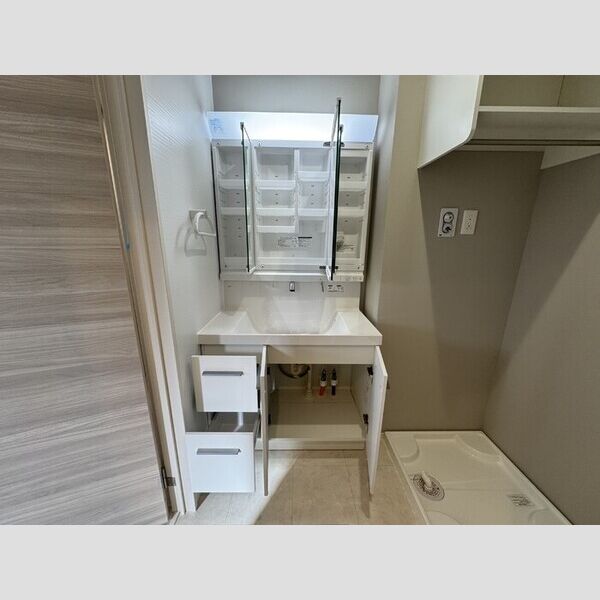 洗面所 (103　洗髪洗面化粧台　洗濯機置き場)