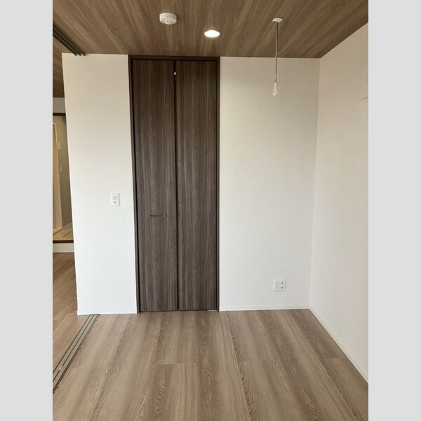 その他 (205　洋室)