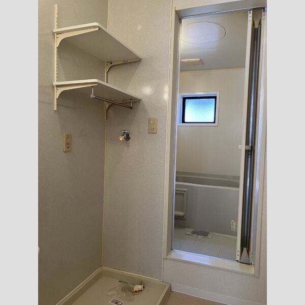 その他設備 (B101　洗濯機置き場)