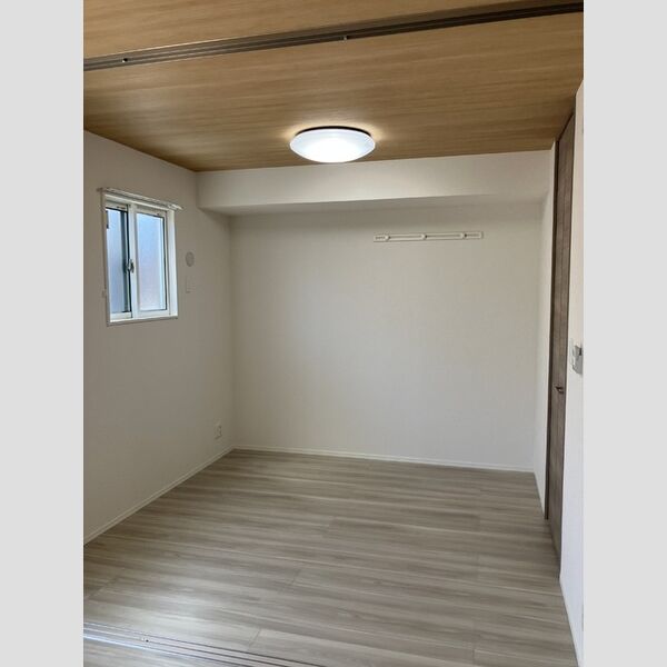 その他 (105　洋室)