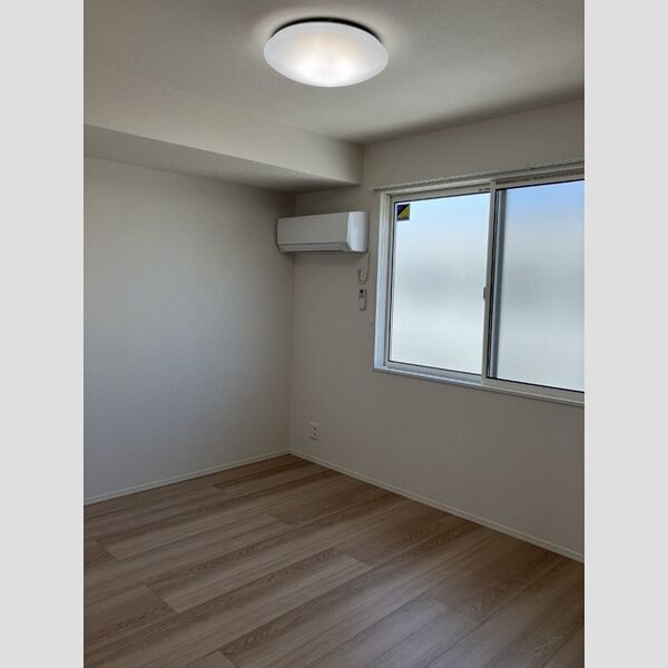 その他 (203　洋室)