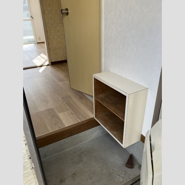 玄関 (111 シューズボックス)