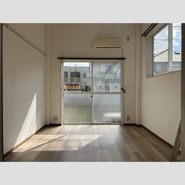 居室・リビング (111 洋室)