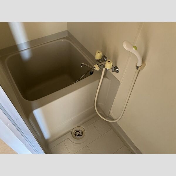 バス (207　バスルーム)