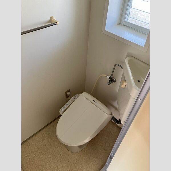 トイレ (209　温水洗浄暖房便座トイレ)