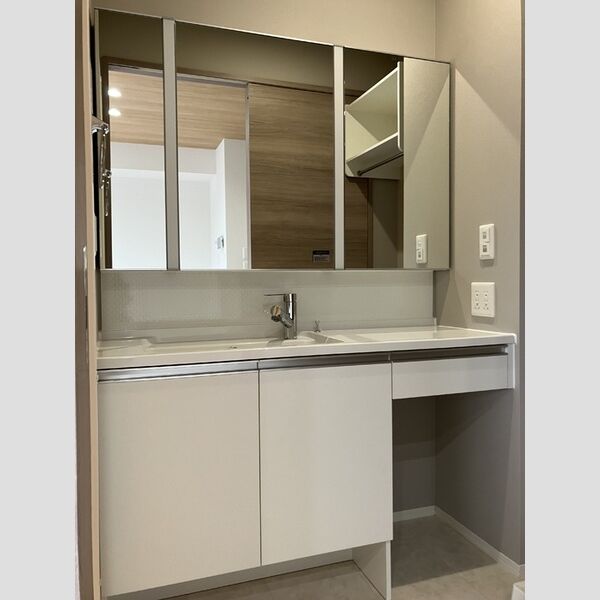 洗面所 (102　洗髪洗面化粧台)