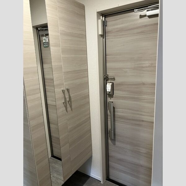 玄関 (202　玄関)