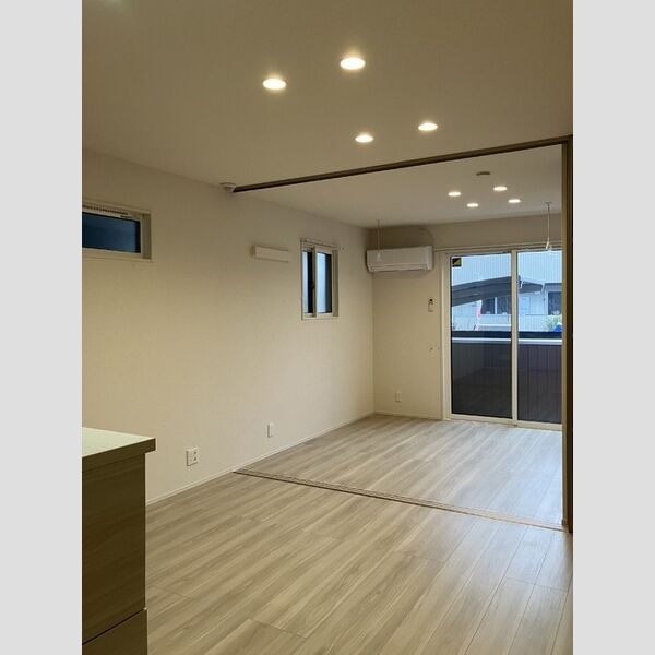 その他 (102　LDK　洋室)