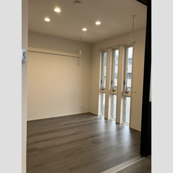 その他 (201　洋室)