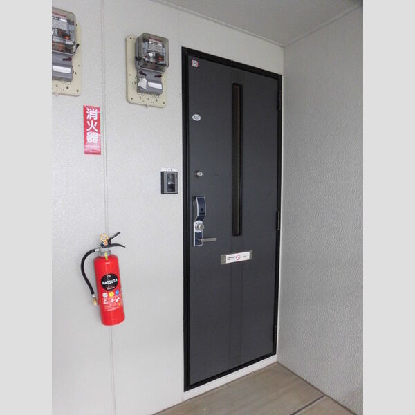 その他 (C202　玄関)