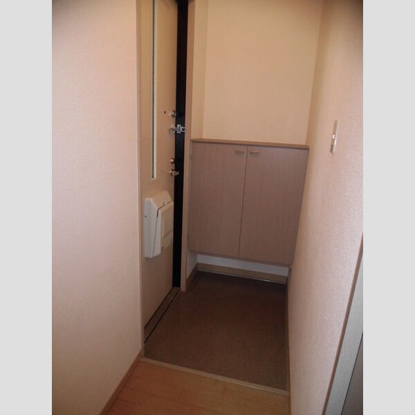 玄関 (C202　玄関内側)