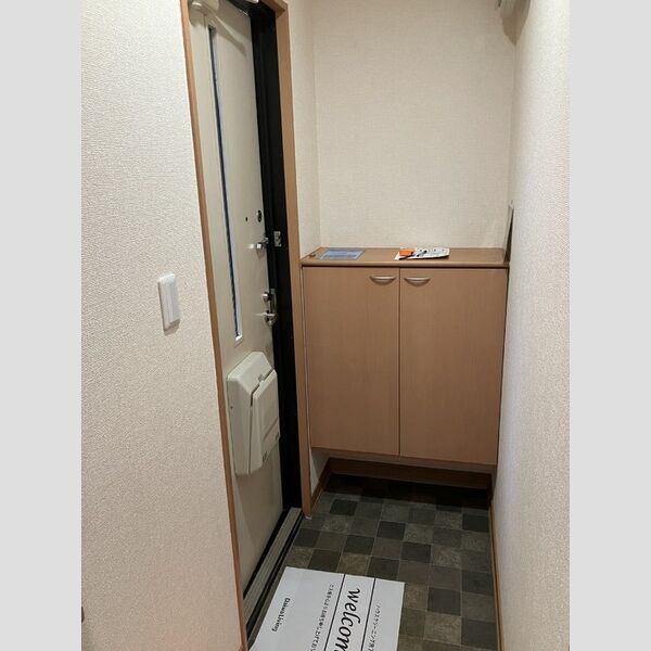 玄関 (105 玄関)