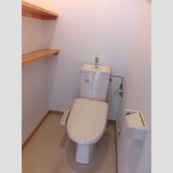 トイレ (102 温水洗浄暖房便座)