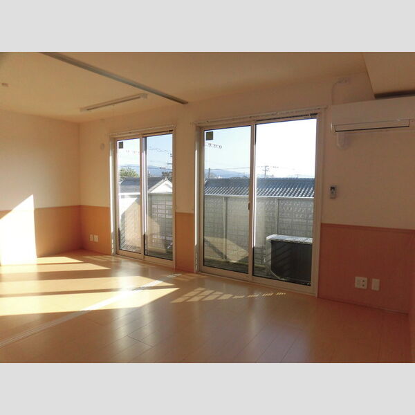 居室・リビング (202　洋室・DK)