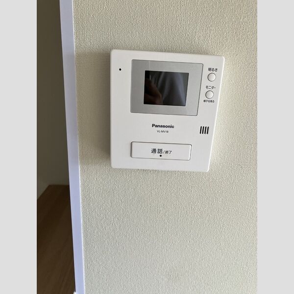 その他設備 (D102　モニター付きインターホン)