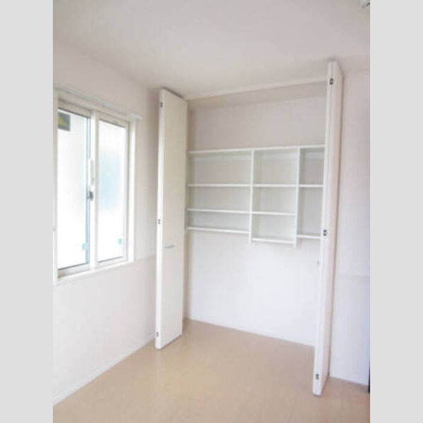 収納 (101 北側収納)