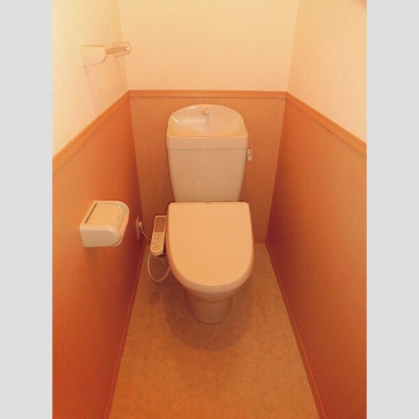 トイレ (B103　温水洗浄暖房便座)