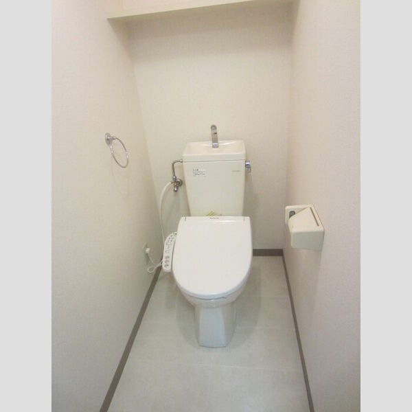 トイレ (503　洗髪洗面化粧台)