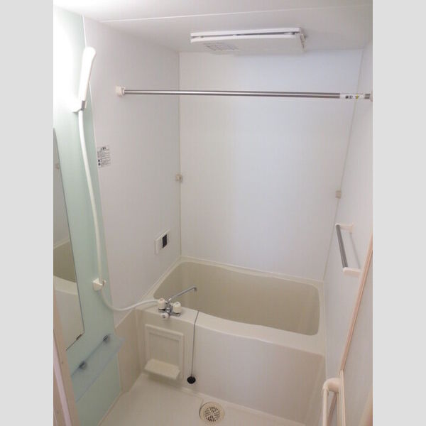 バス (101　換気乾燥機付バスルーム)