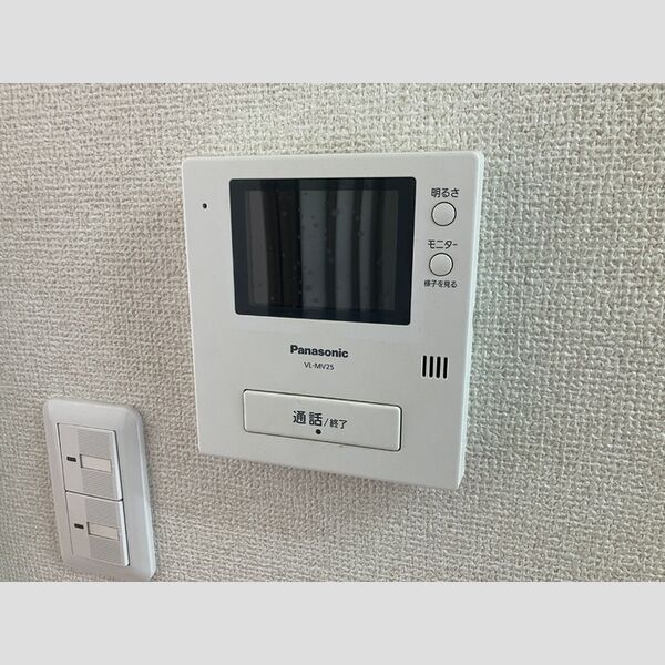 その他設備 (102 モニター付きインターホン)