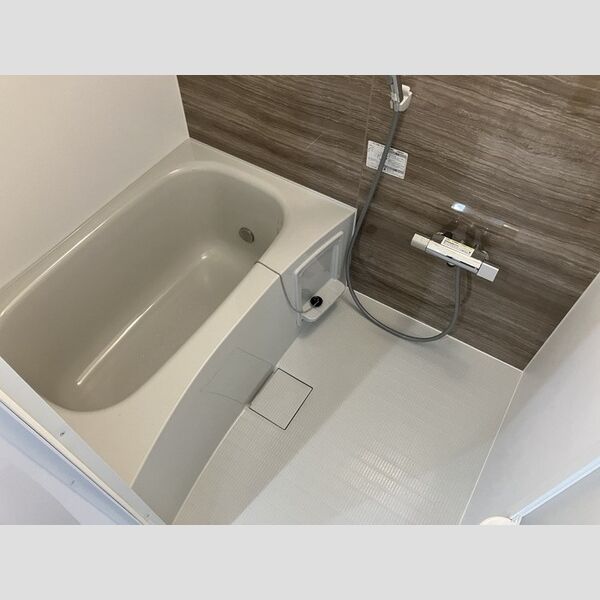 バス (N201 換気乾燥機付きバスルーム)