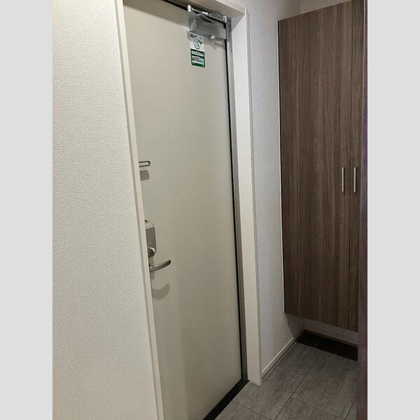 玄関 (202 玄関)