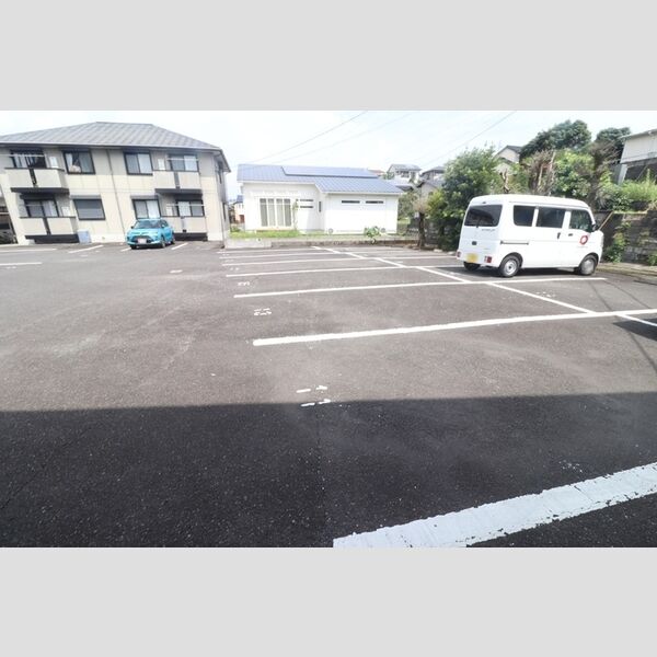 駐車場 (駐車場)