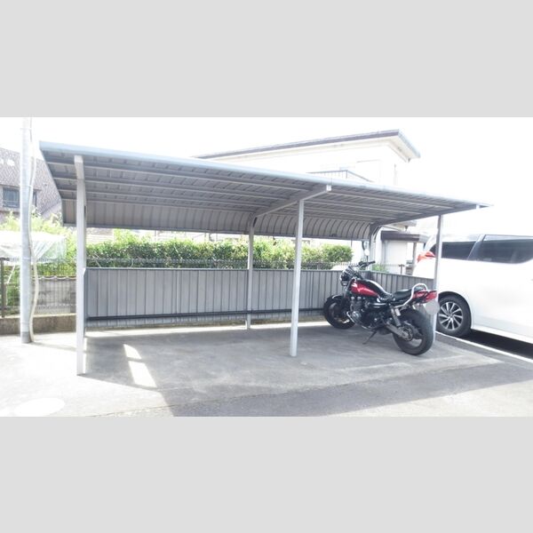 現地周辺 (駐輪場)