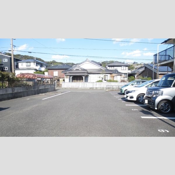 駐車場 (駐車場)