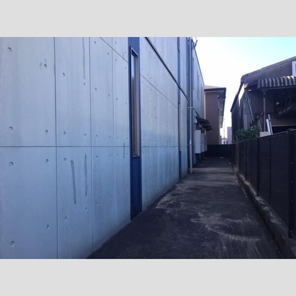 エントランス (エントランス)