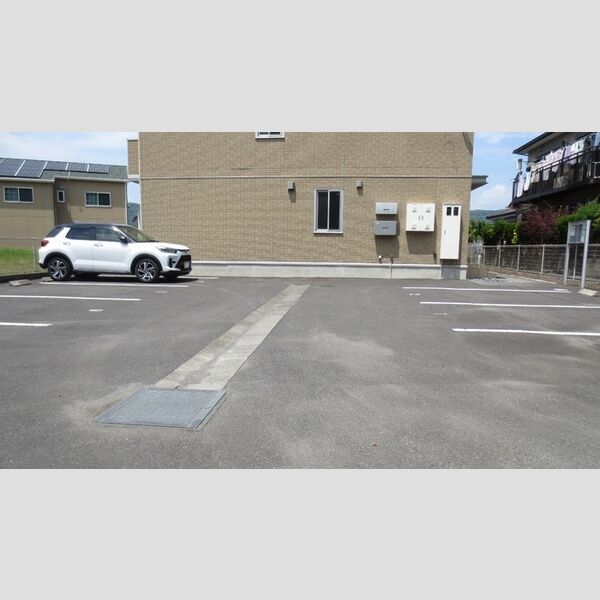 駐車場 (駐車場)