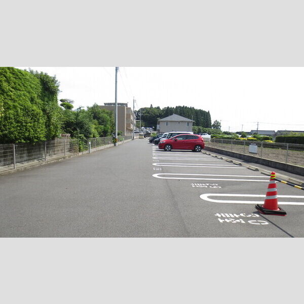 駐車場 (駐車場)