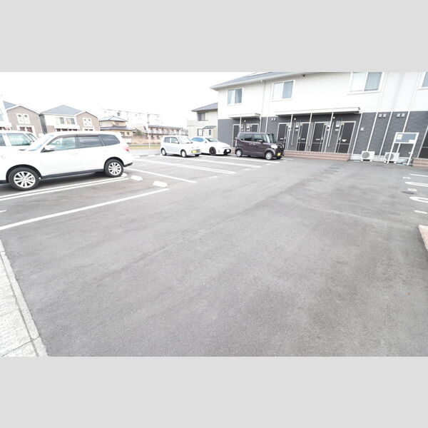 駐車場 (駐車場)