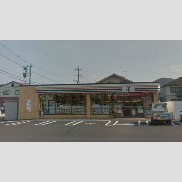 現地周辺 (セブンイレブン 薩摩川内中郷4丁目店 639m)