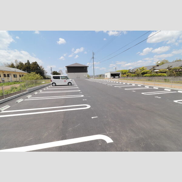 駐車場 (駐車場)