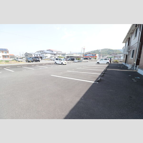 駐車場 (駐車場)